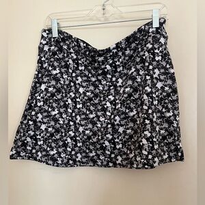 Tranquility Black and White Women's Skort